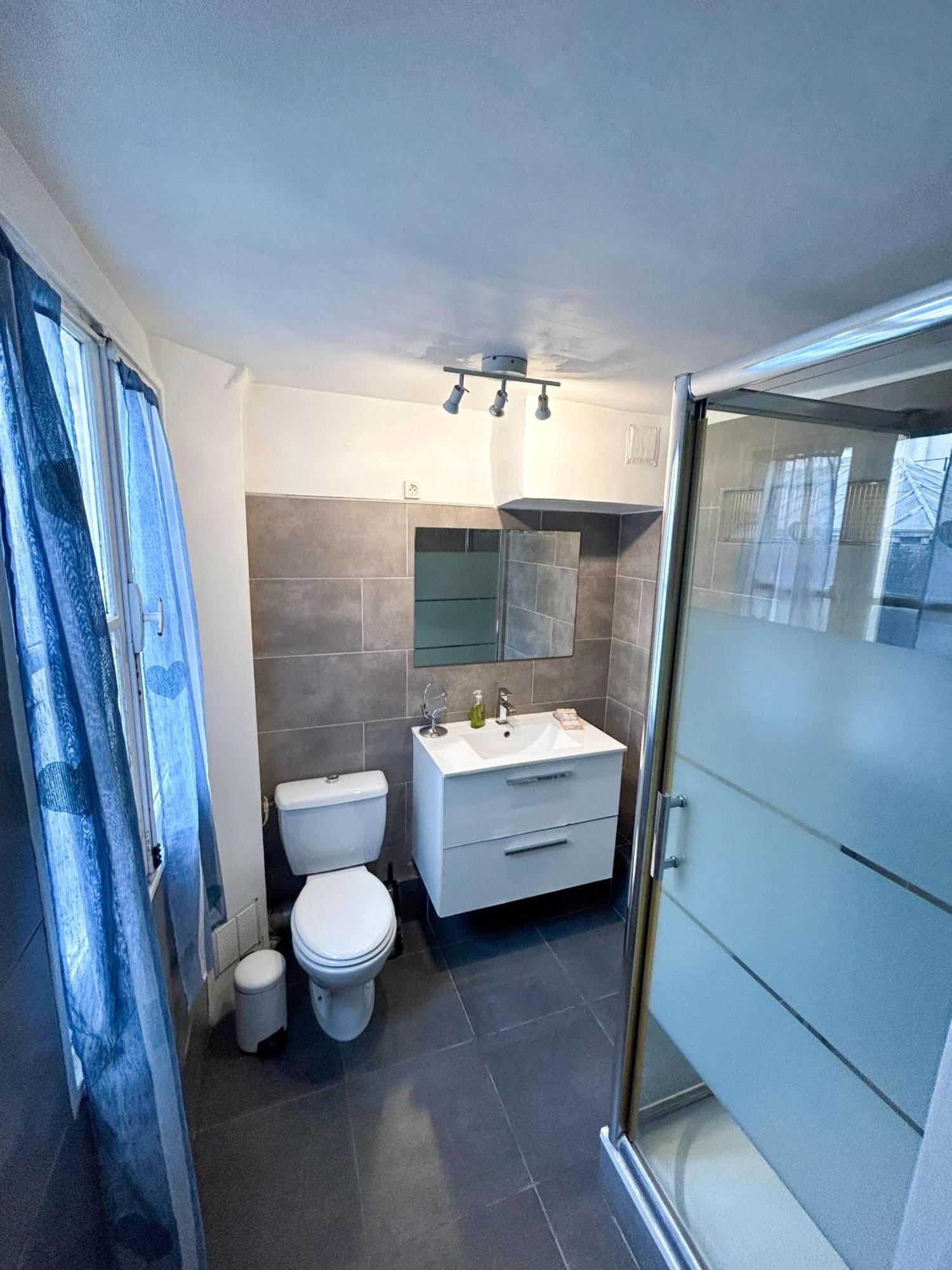 Spacious Apartment In Montparnasse Paris Eksteriør bilde